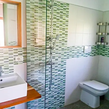 Cozy Private Bedroom With Sea View Penzion Camporosso (Liguria)
